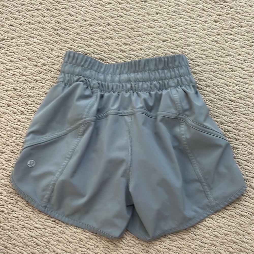 Lululemon Tracker, Lined 4” size 0,